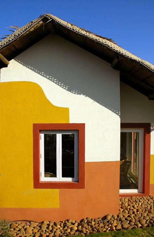 Nirvana Hermitage Anjuna Extérieur photo