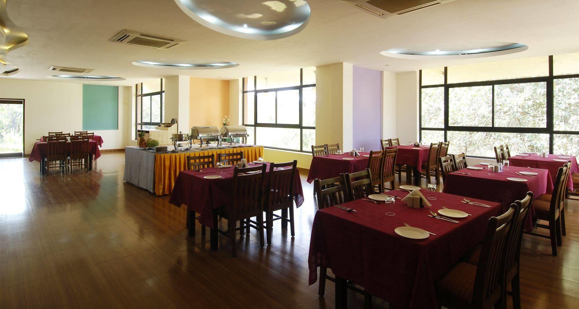 Nirvana Hermitage Anjuna Extérieur photo