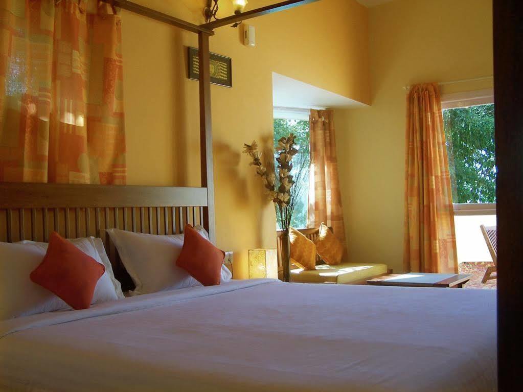 Nirvana Hermitage Anjuna Extérieur photo