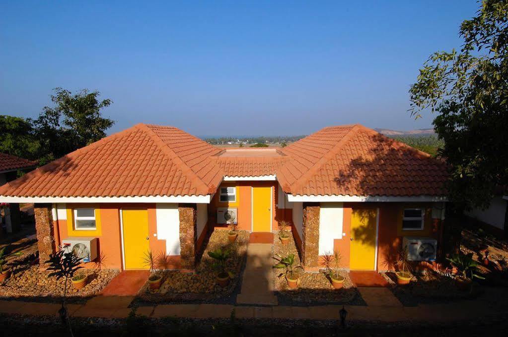 Nirvana Hermitage Anjuna Extérieur photo