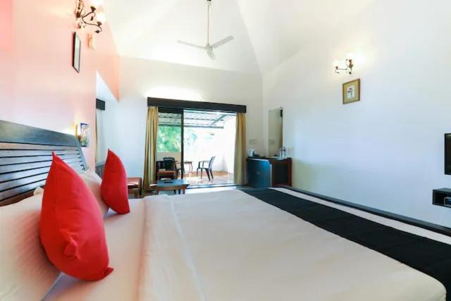 Nirvana Hermitage Anjuna Extérieur photo